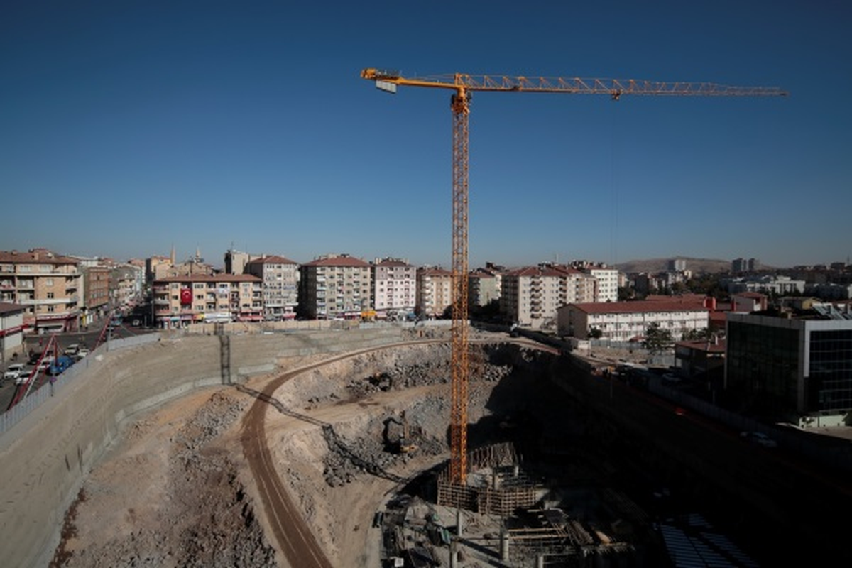 Nevşehir\'de Dev Kompleksin İnşaatı Devam Ediyor