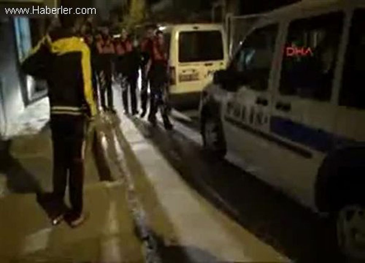 Polis Babanın Silahı ile İntihar Etti