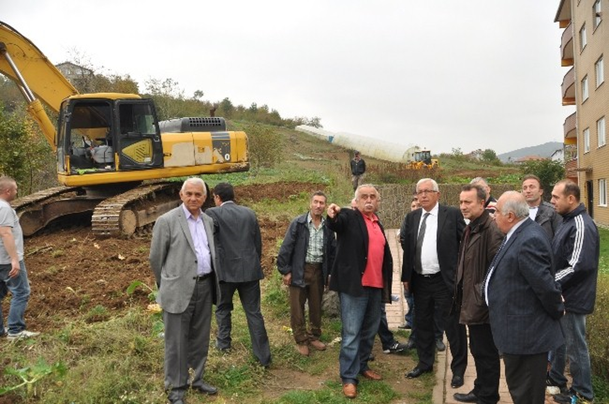 Posbıyık Ereğli\'de Yeni Yol Açma Çalışmalarını İnceledi