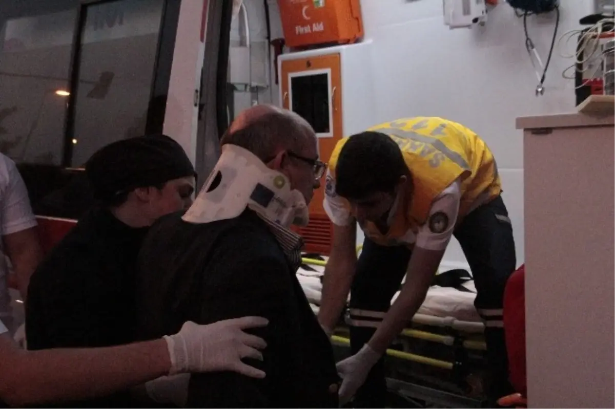 Sakarya\'da Trafik Kazası: 1 Yaralı