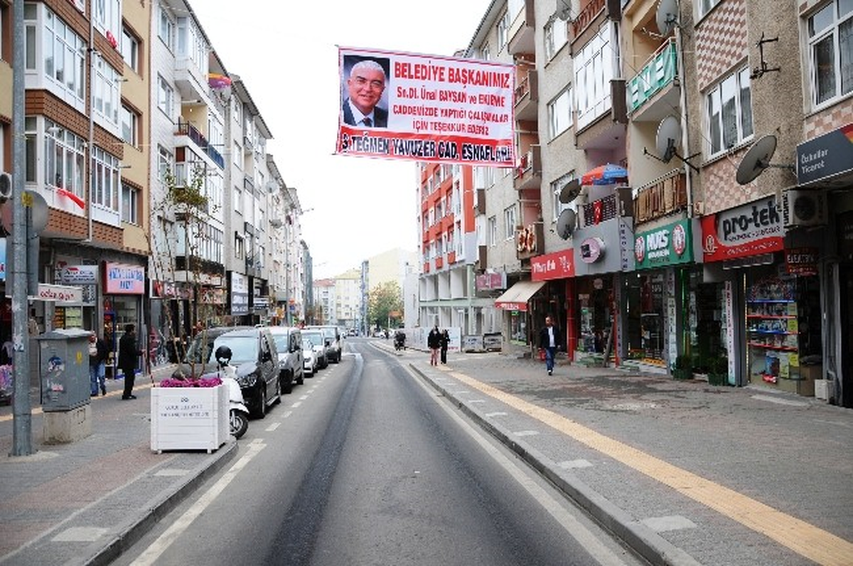 Şehit Teğmen Yavuzer Caddesi Esnafından Başkan Baysan\'a Teşekkür
