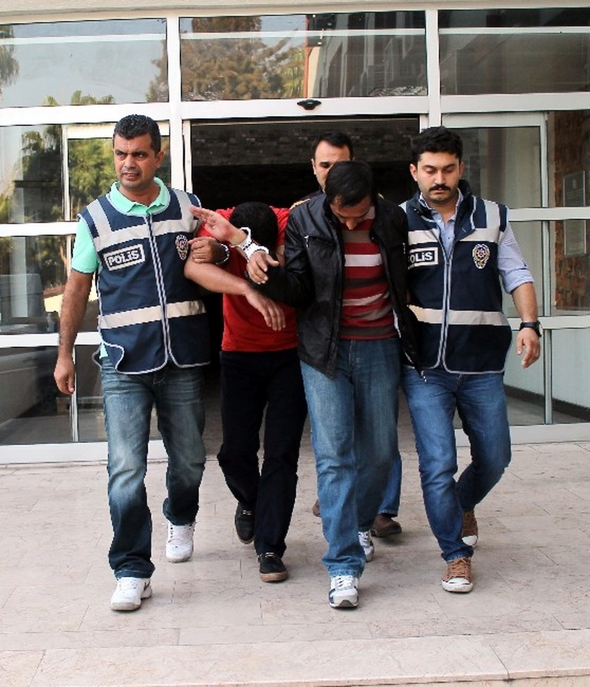 Şikayetçi Olmadan Dolandırıcılar Yakalandı