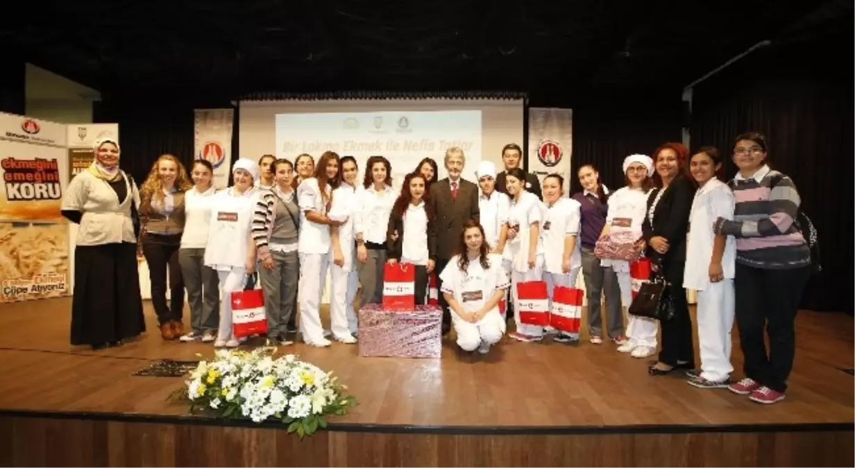 Sincan\'da, Ekmek İsrafına "Hayır" Konferansı