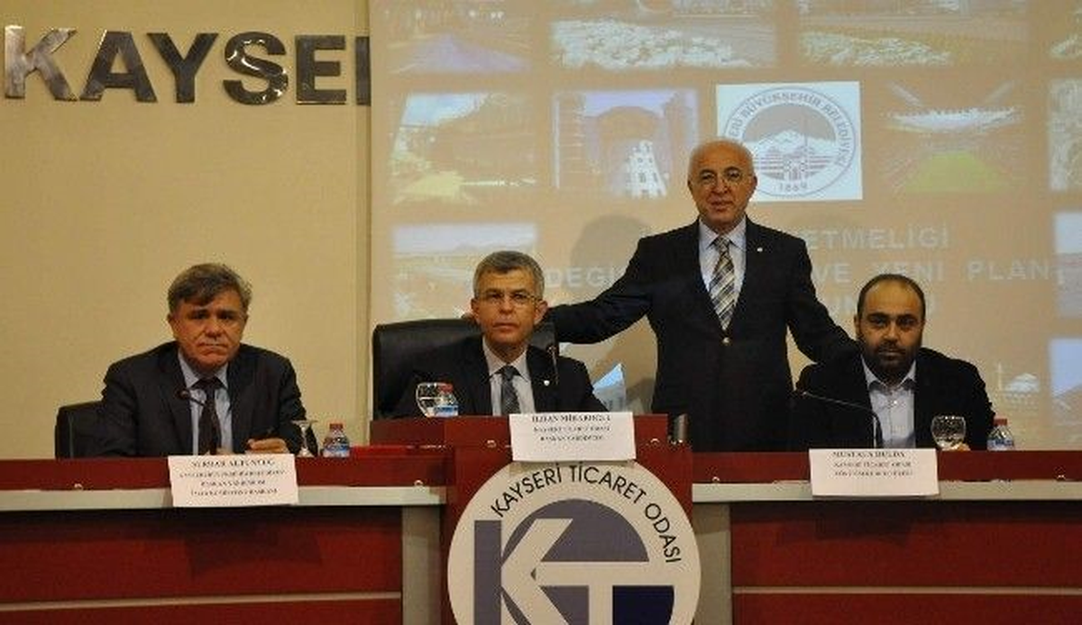 "Yeni İmar Yönetmeliği ve Değişiklikleri" Paneli Yapıldı