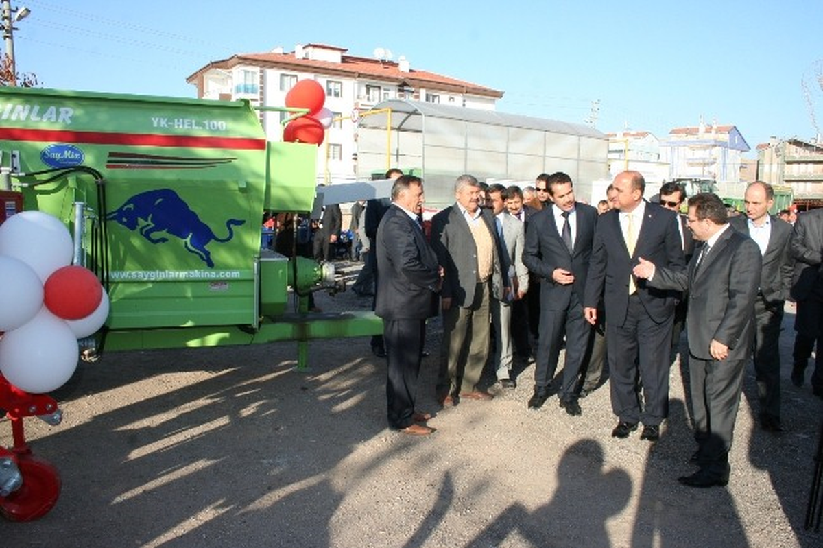 334 Çiftçiye Makine Ekipmanı Dağıtıldı