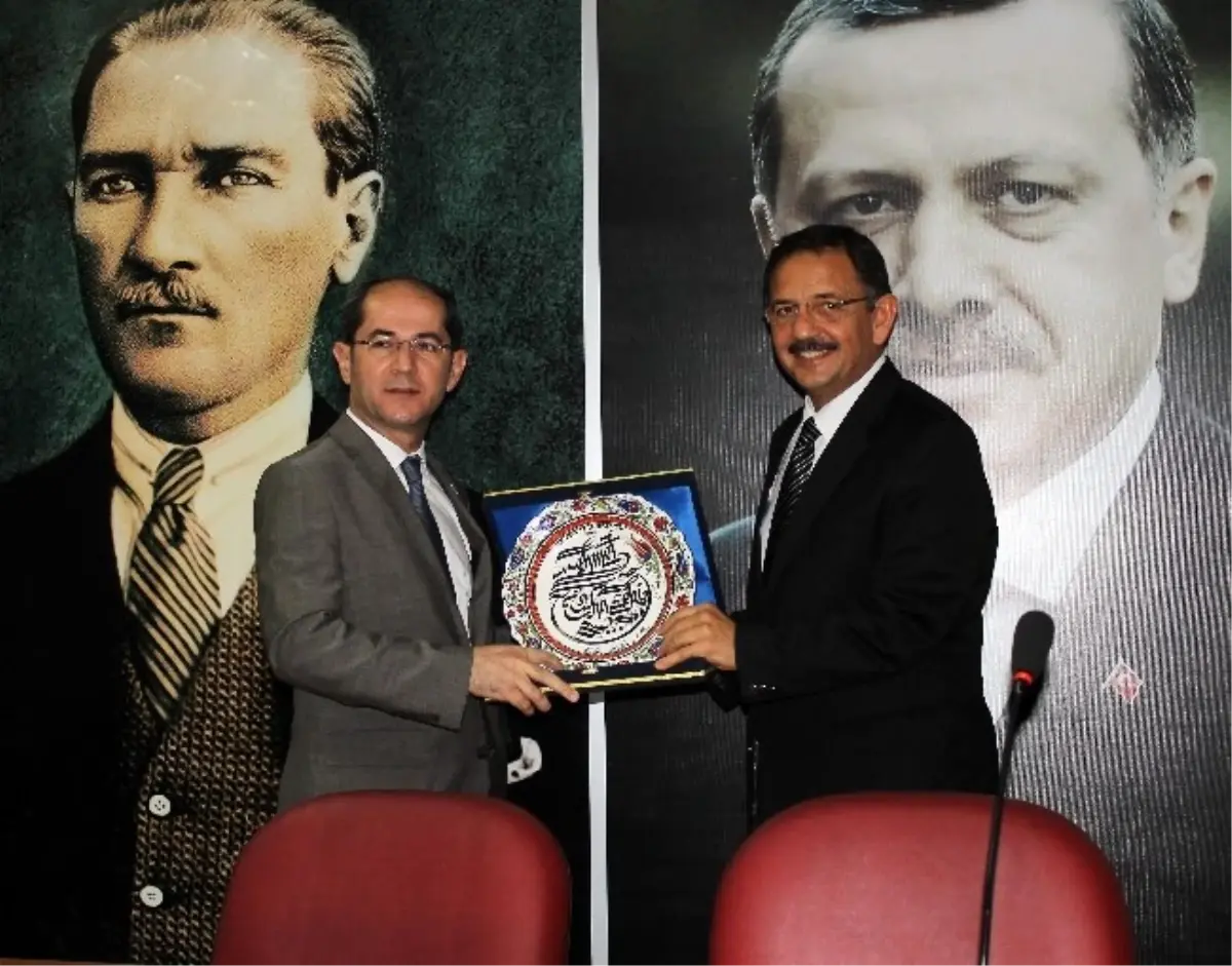 AK Parti'de Siyaset Akademisi Eğitimi