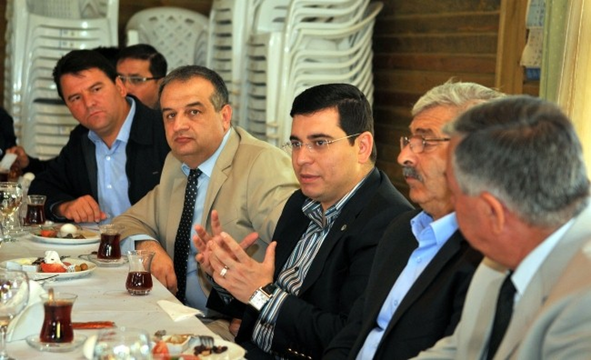 Kepez Belediye Başkanı Tütüncü, Atakent Sakinleriyle Buluştu
