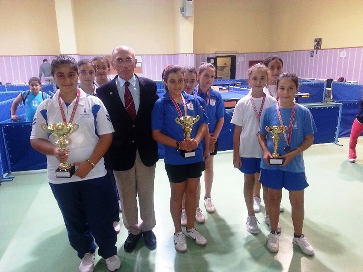 Bayraklı Belediyespor, Başarıya Doymuyor