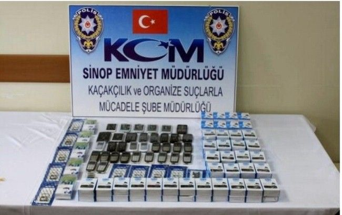 Boyabat İlçesinde Kaçak Cep Telefonları Ele Geçirildi