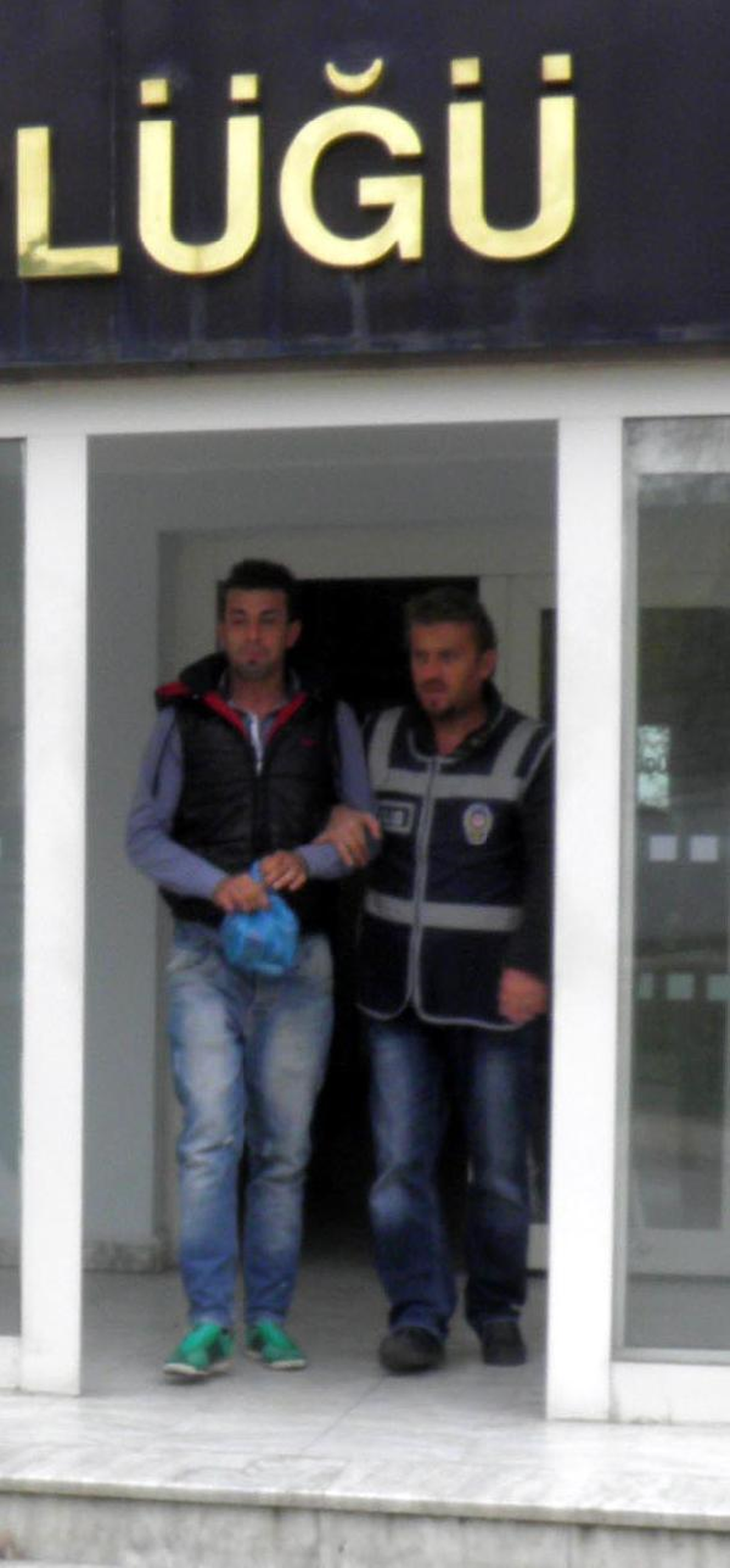 Edirne\'de 4 İşyerine Giren Şüpheli Tutuklandı