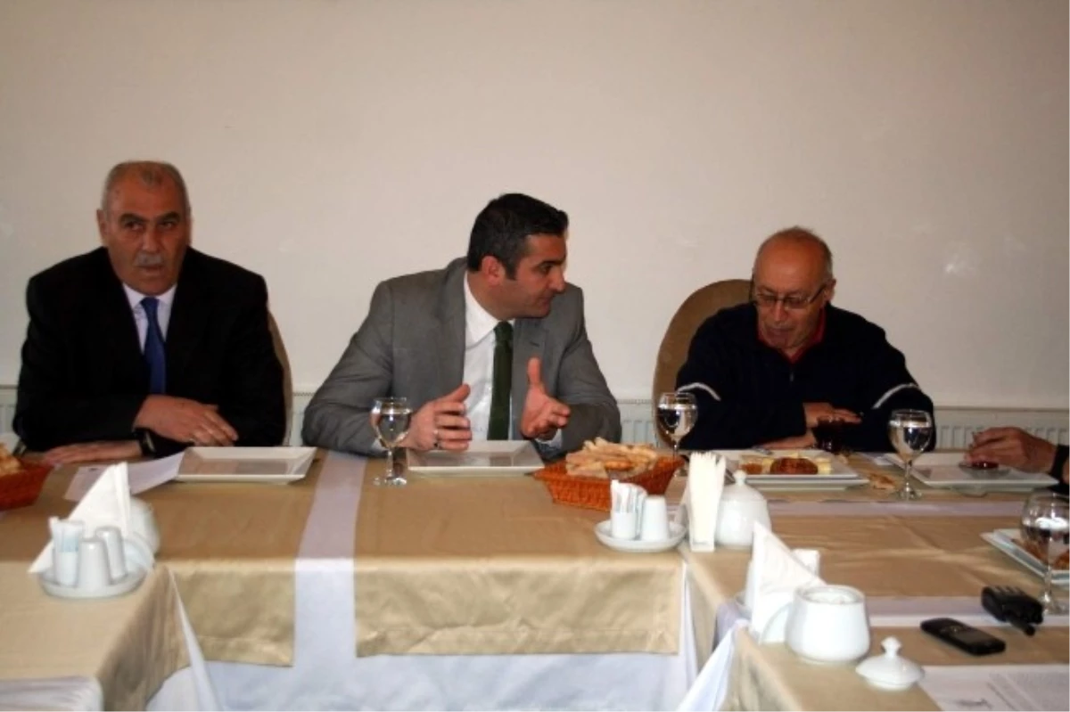 Emre Okan Bayramoğlu AK Parti\'ten Kars Belediye Başkanlığı Aday Adaylığını Açıkladı