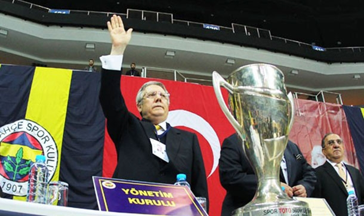 Fenerbahçe Kulübü\'nün Kongresinde İlk Gün Sona Erdi