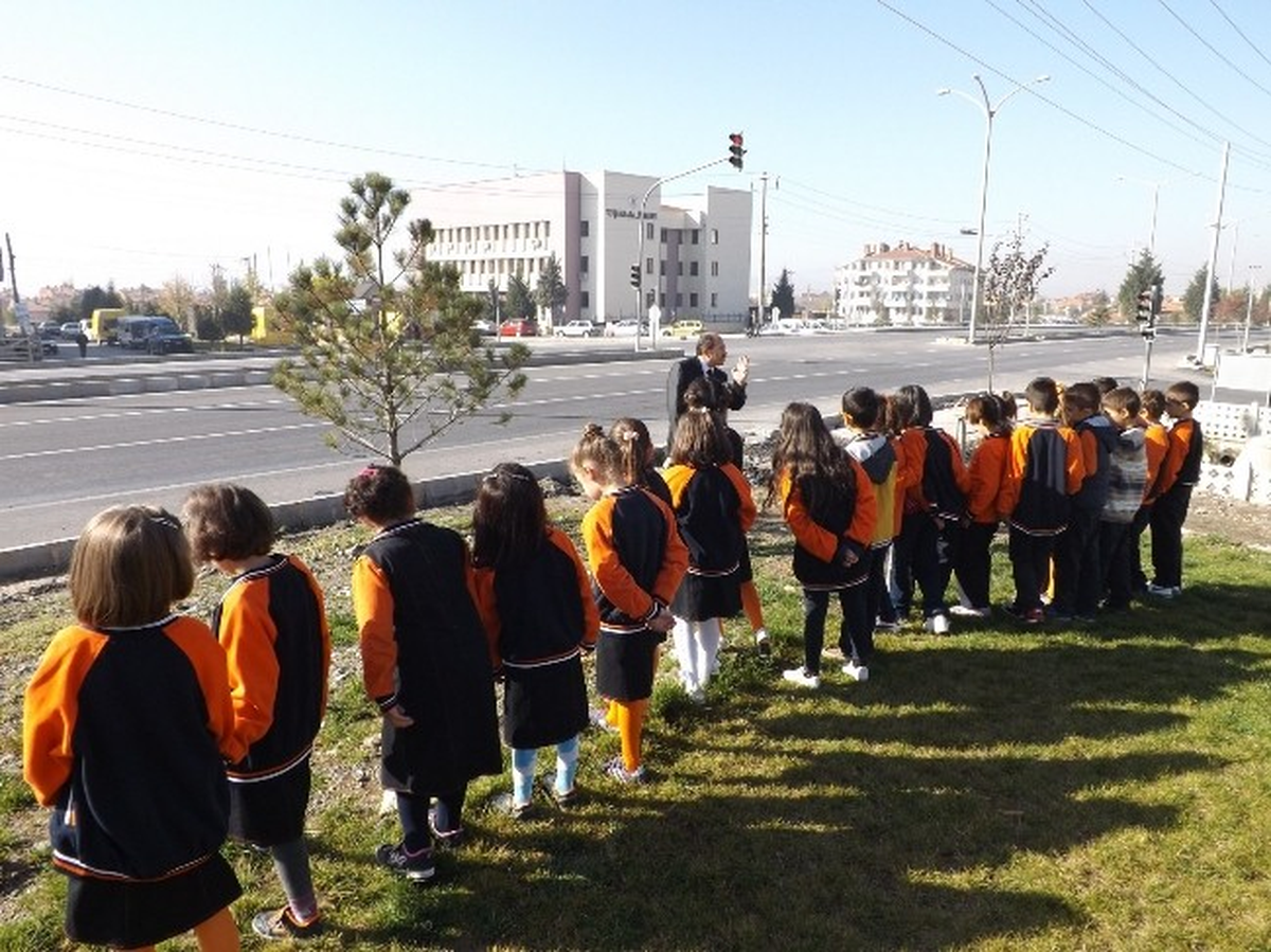 Gülbahçesi\'nde Uygulamalı Trafik Eğitimi