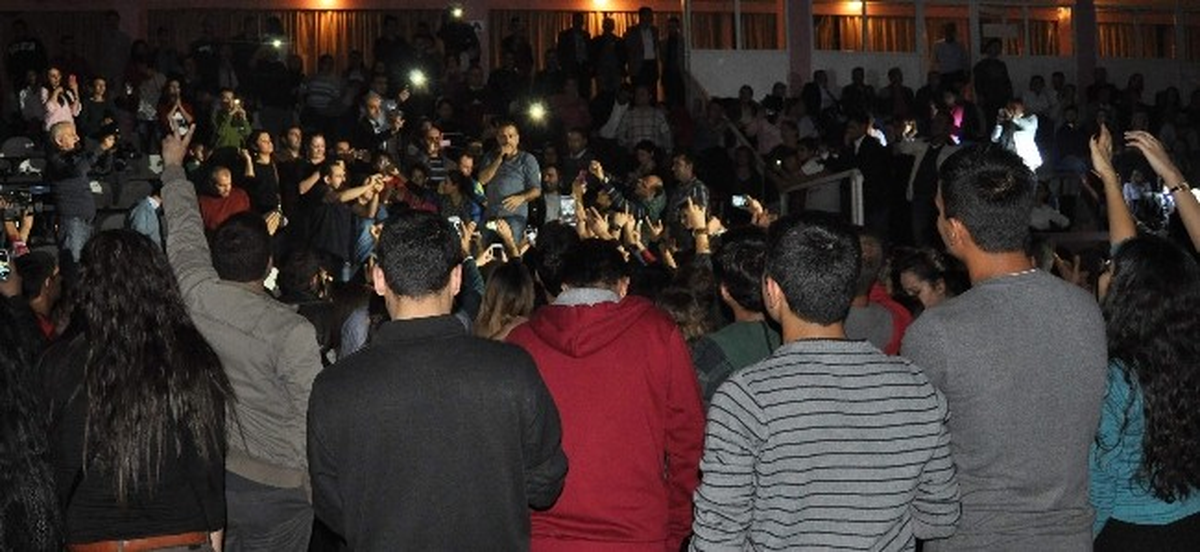 Haluk Levent, Sağlık Sorununa Rağmen Gaziantep\'te Sahne Aldı