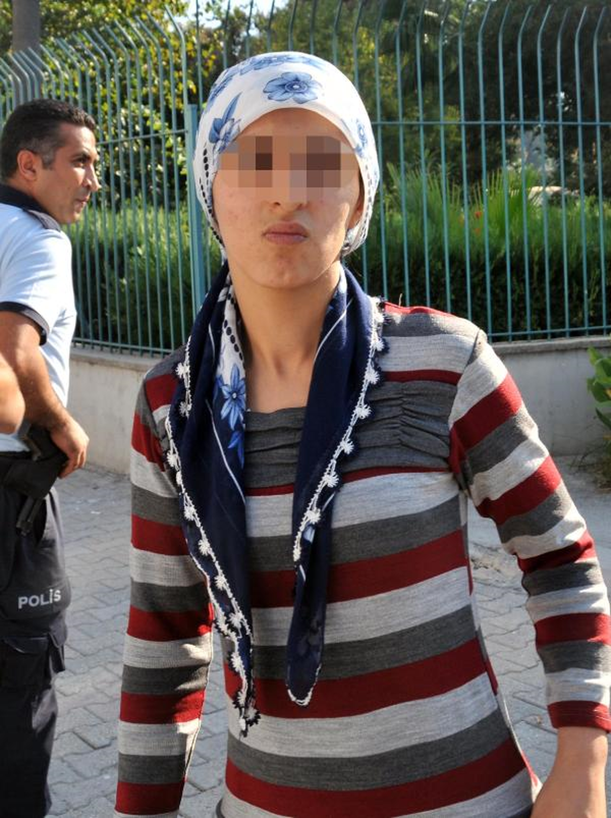 Koca Dayağından Kaçıp, Polise Sığındı