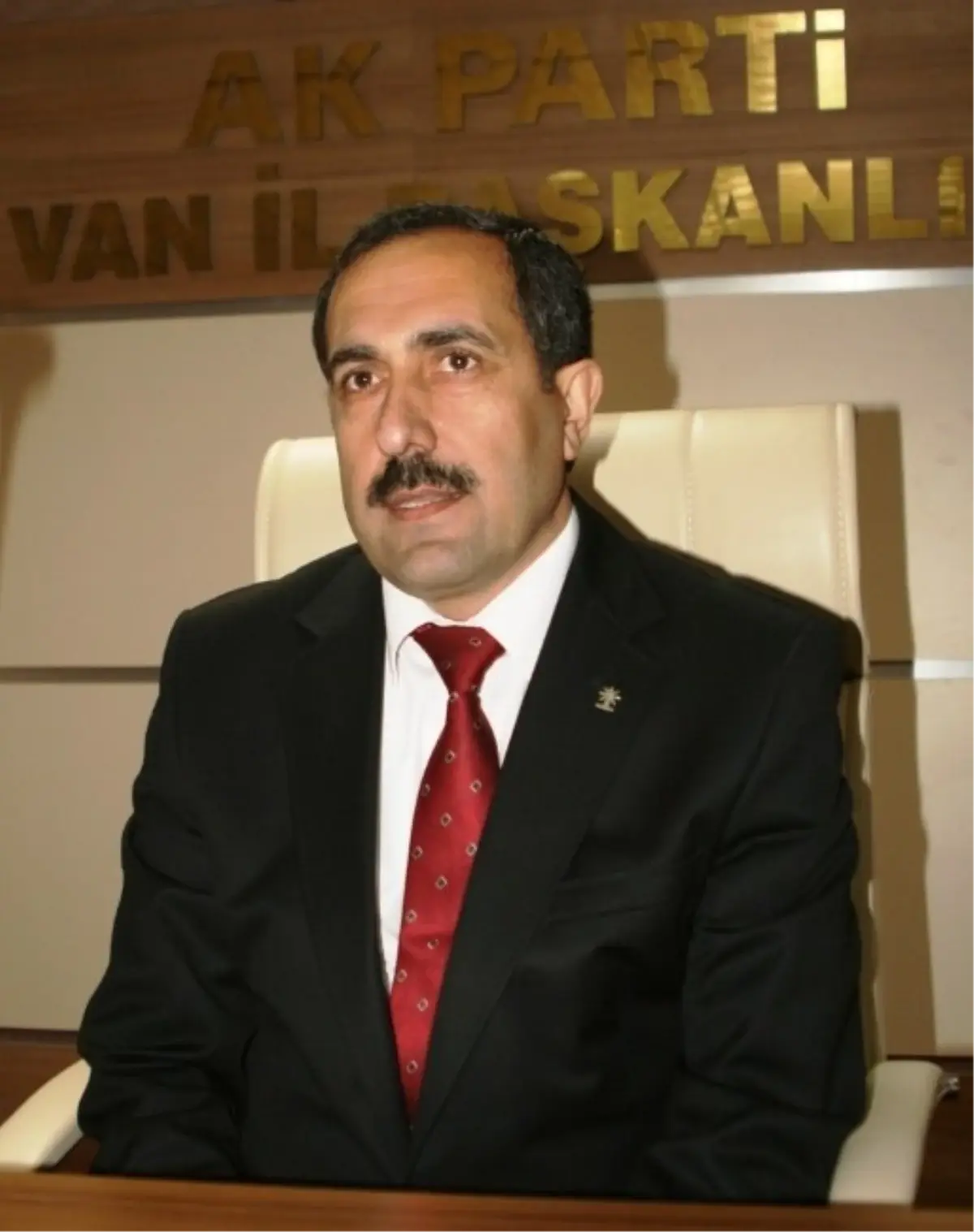 Sanayici İşadamı Abdulahat Arvas AK Parti Van Büyükşehir Belediye Başkan Aday Adayı Olduğunu...