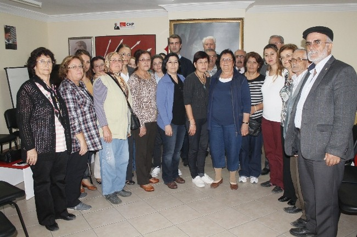 Selçuk\'ta CHP\'li Kadın Meclis Üyesi Aday Adayları Tanıtıldı