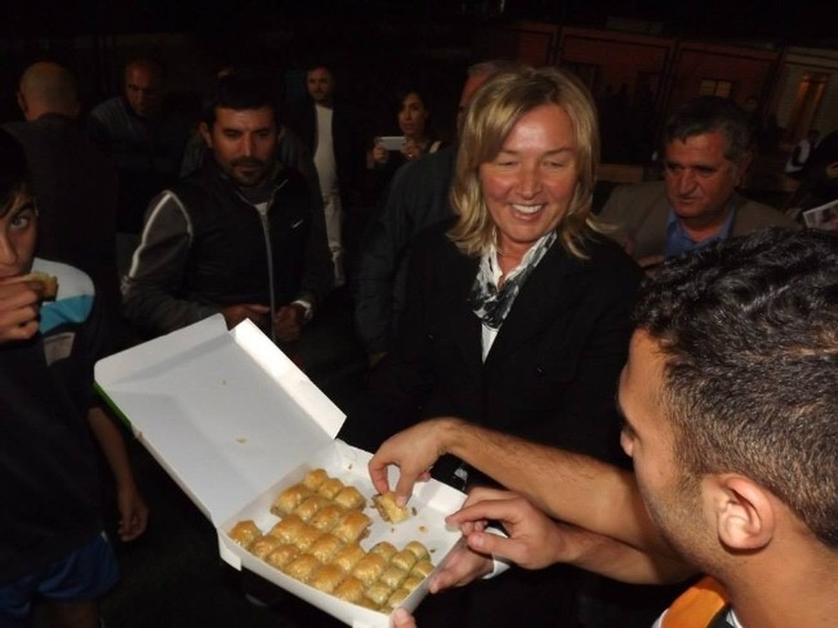 Sporcu Başkan Aday Adayı Aksu\'dan Spora "Tatlı" Destek