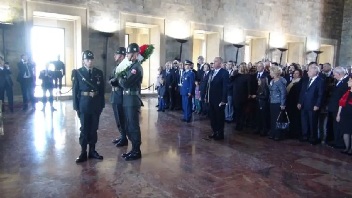 Türk Masonları Anıtkabir\'de Bir Araya Geldi