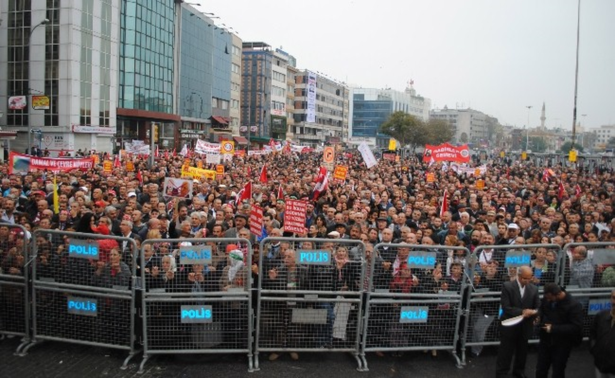 Alevi Dernekleri Kadıköy\'de Buluştu