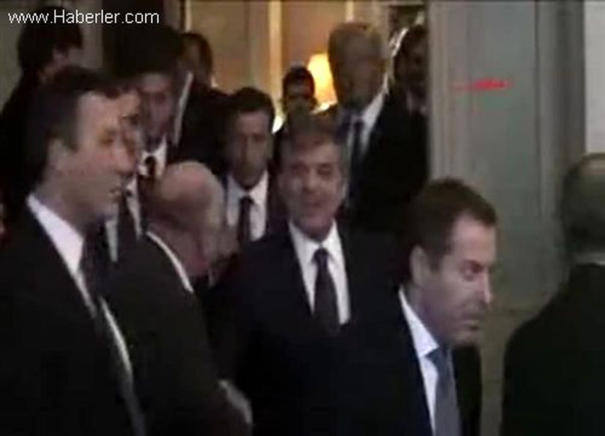 Cumhurbaşkanı Gül İskoçya\'da Çay Partisine Katıldı