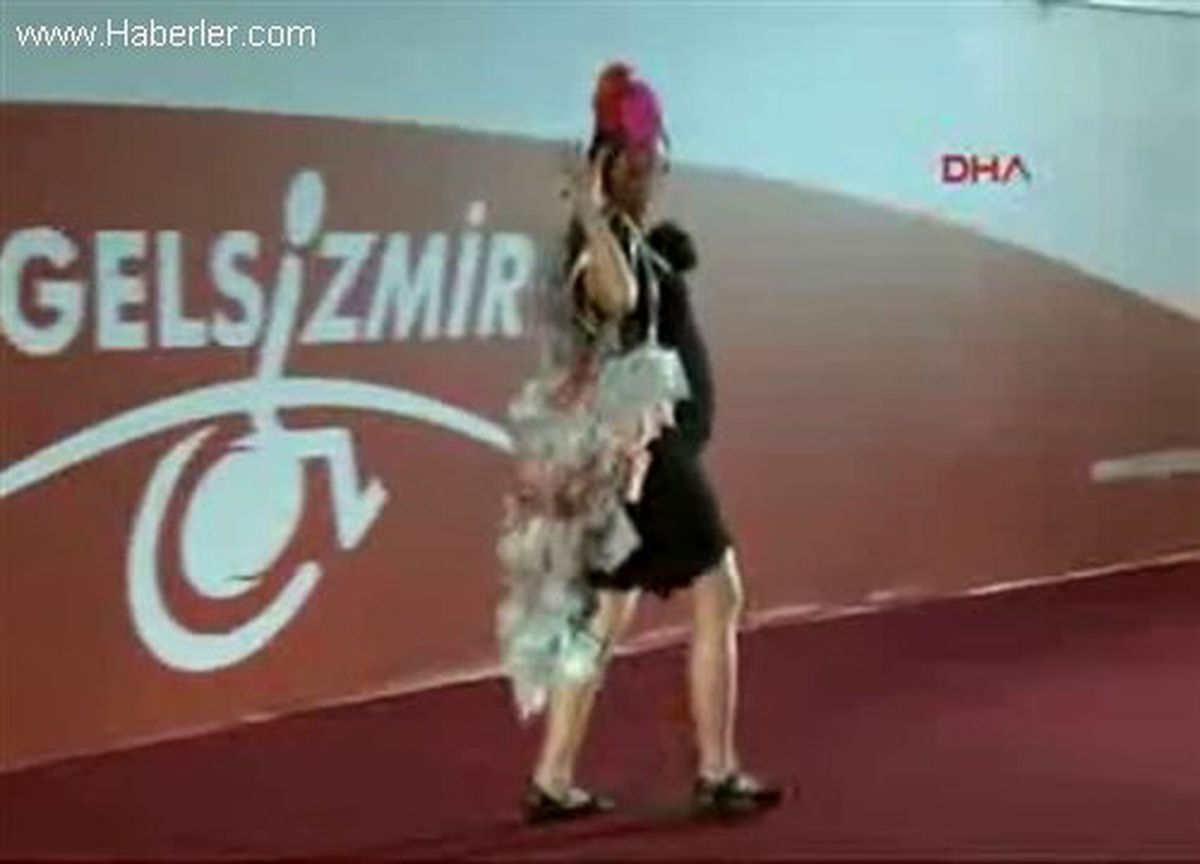 Engelliler Mankenlere Taş Çıkardı