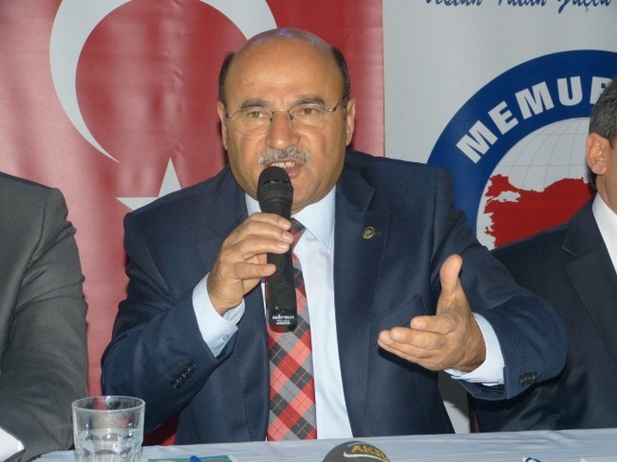 Kadın Vekillerin TBMM\'ye Başörtüsüyle Girmesi