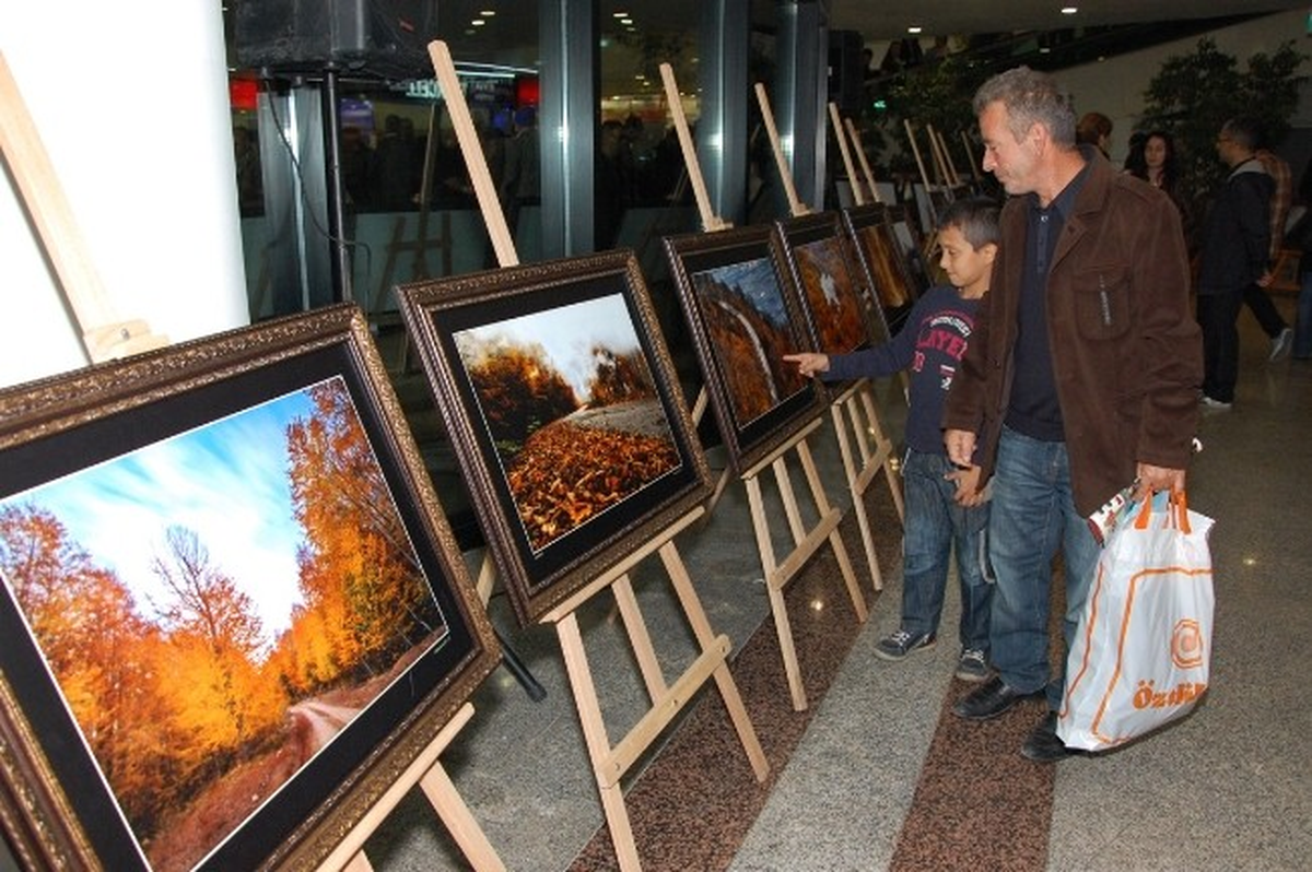 Kartepe\'nin Güz Fotoğrafları Özdilek\'te Sergileniyor