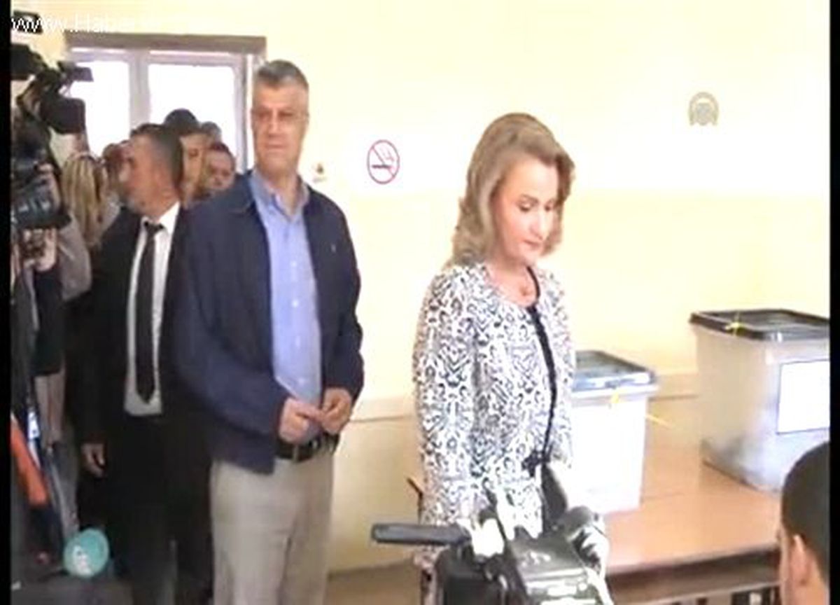 Kosova\'da yerel seçimler Kosova Başbakanı Taçi