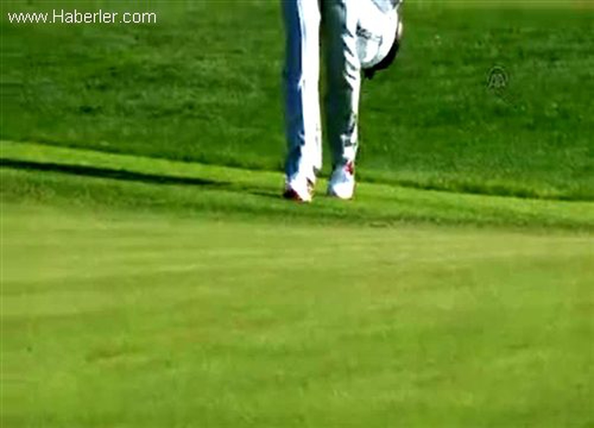 Mahalle arkadaşının tavsiyesi ile başladı, Tiger Woods\'a rakip oldu