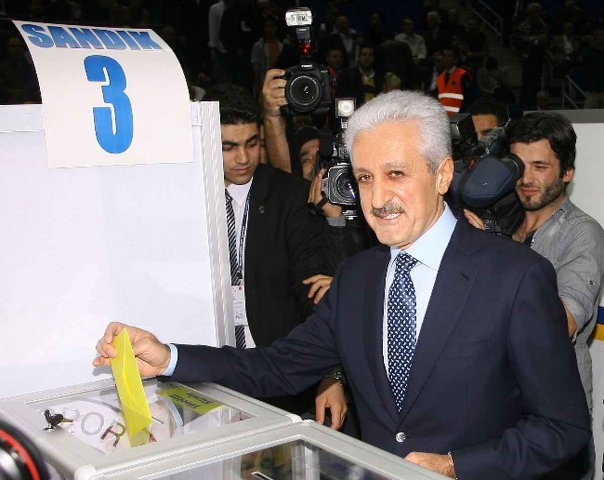 Mehmet Ali Aydınlar Oy Kullandı