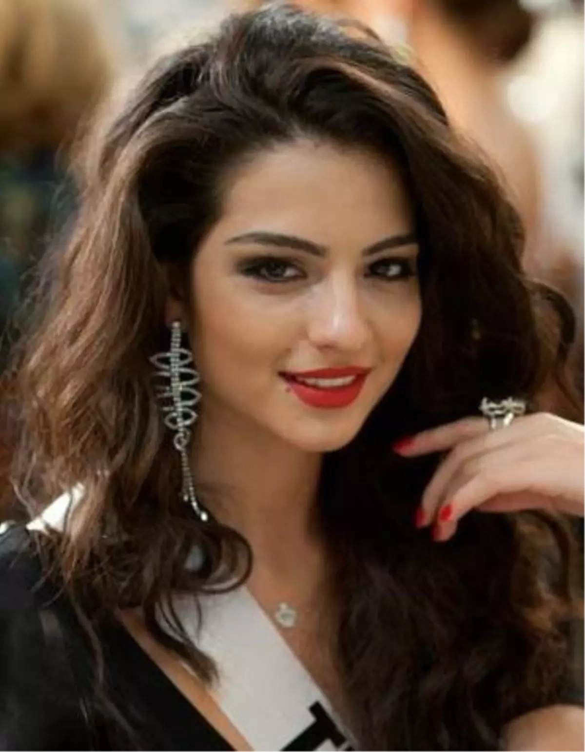 Melisa Aslı Pamuk Modelliğe Veda Etti