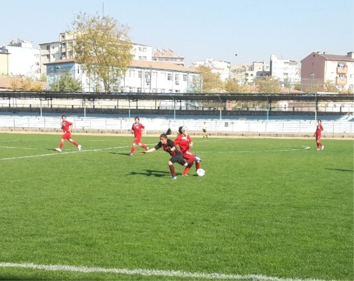 Siirt Hasbeyspor: 3 - Belediye Vanspor: 4