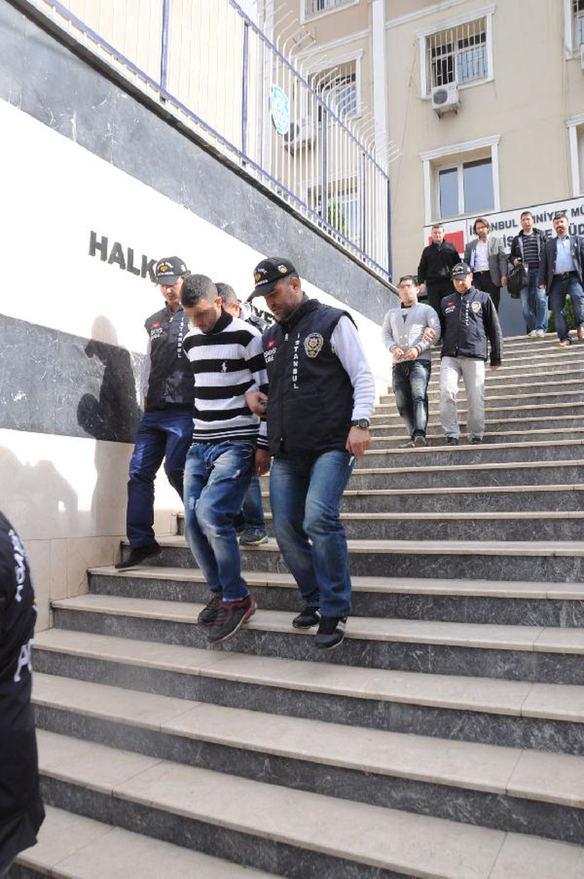 Sokak Cinayetinde 8 Kişi Gözaltına Alındı