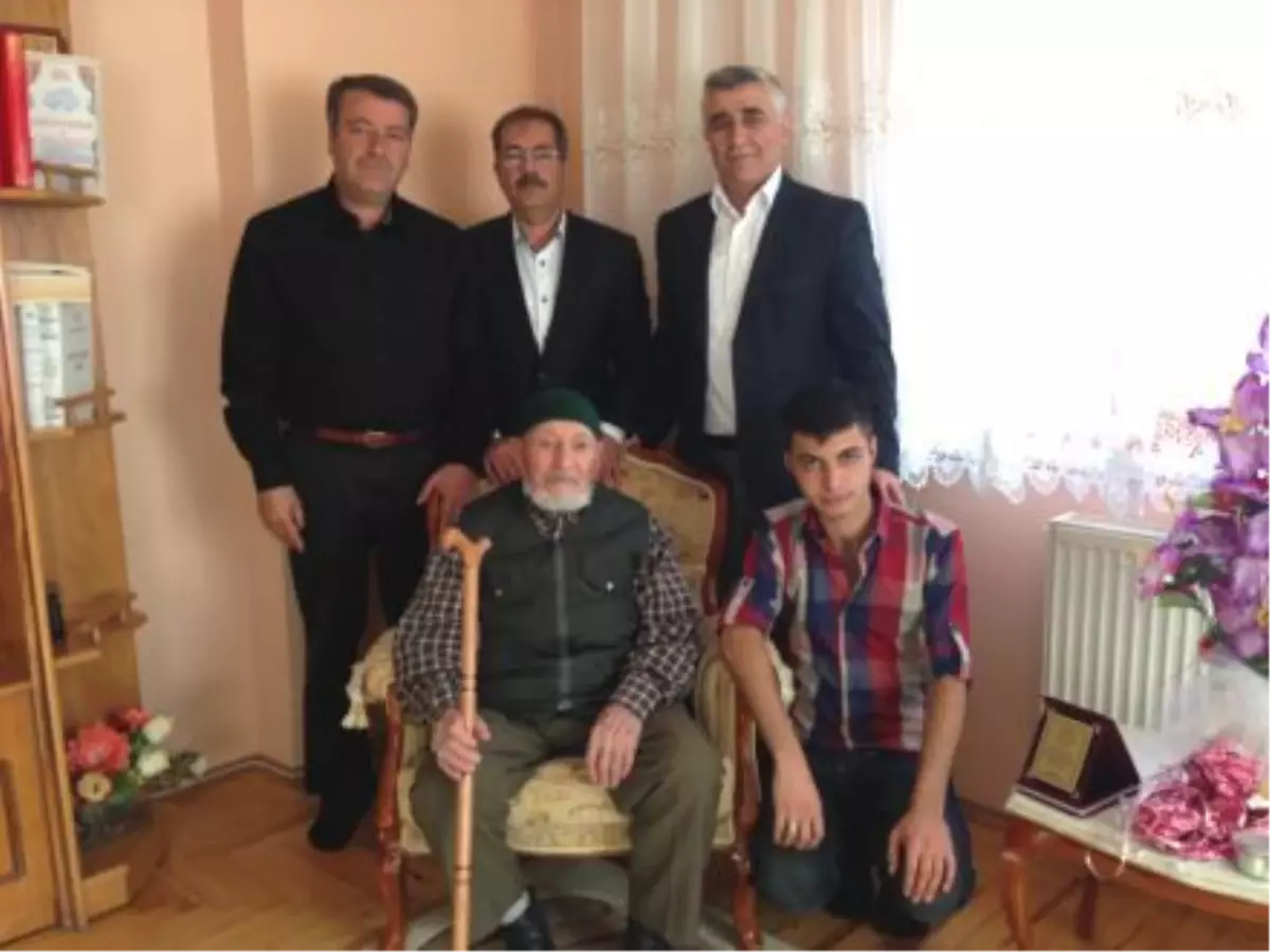 110 Yaşındaki Emekli Demiryolu İşçisine Ziyaret