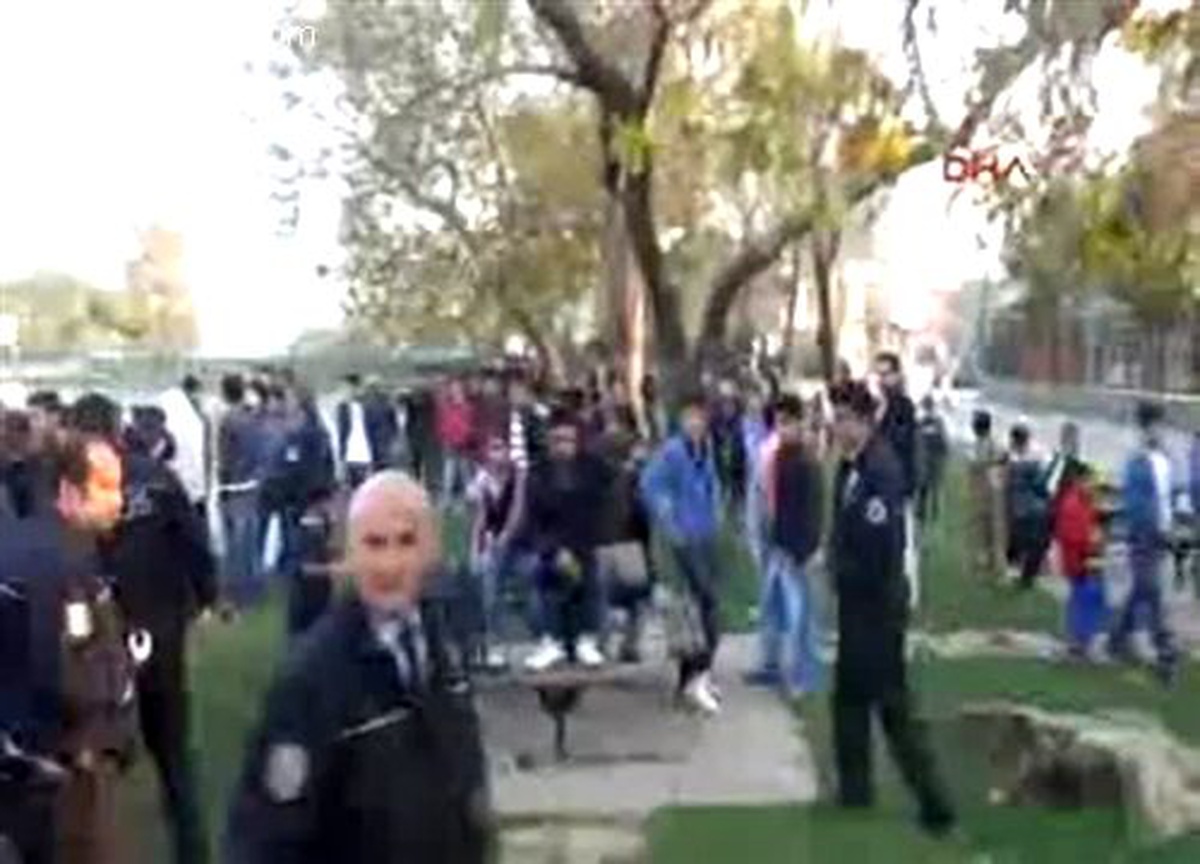 Arkadaşlarıyla Oyun Oynarken Su Dolu Çukura Düştü