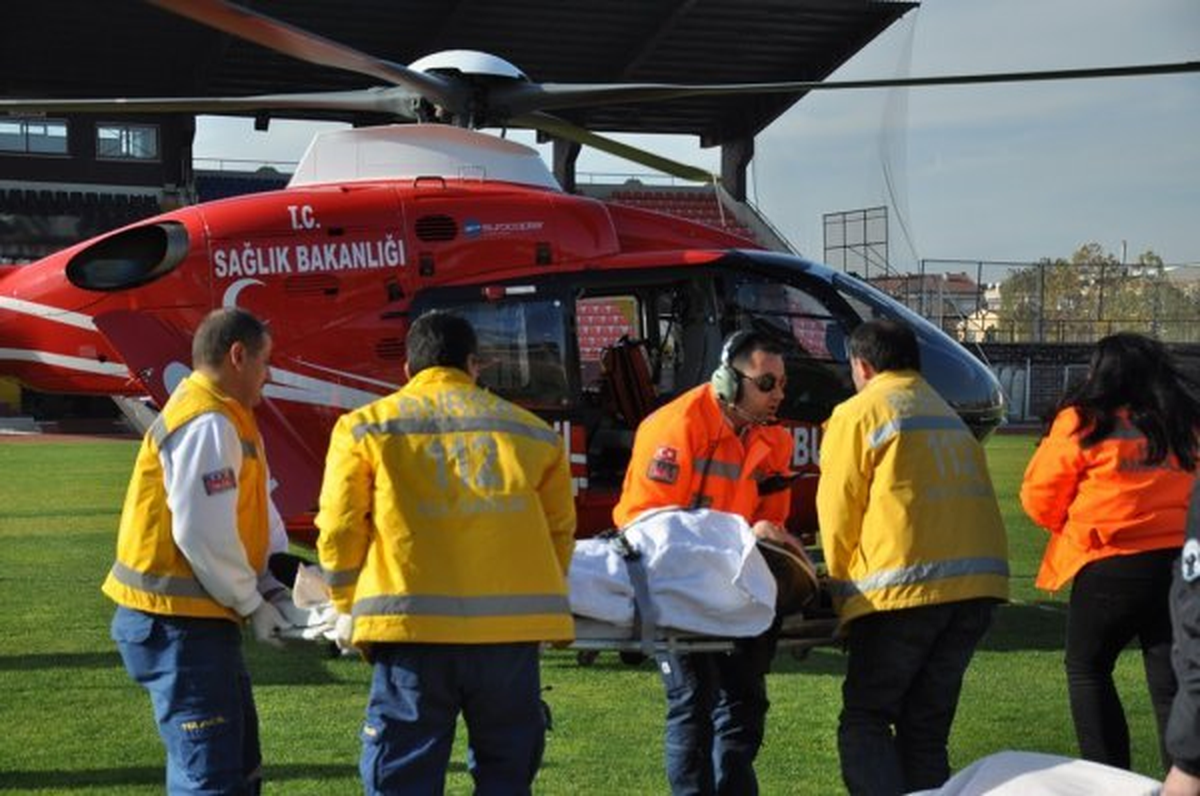 Askeri Helikopter Kalp Krizi Geçiren Genç İçin Havalandı