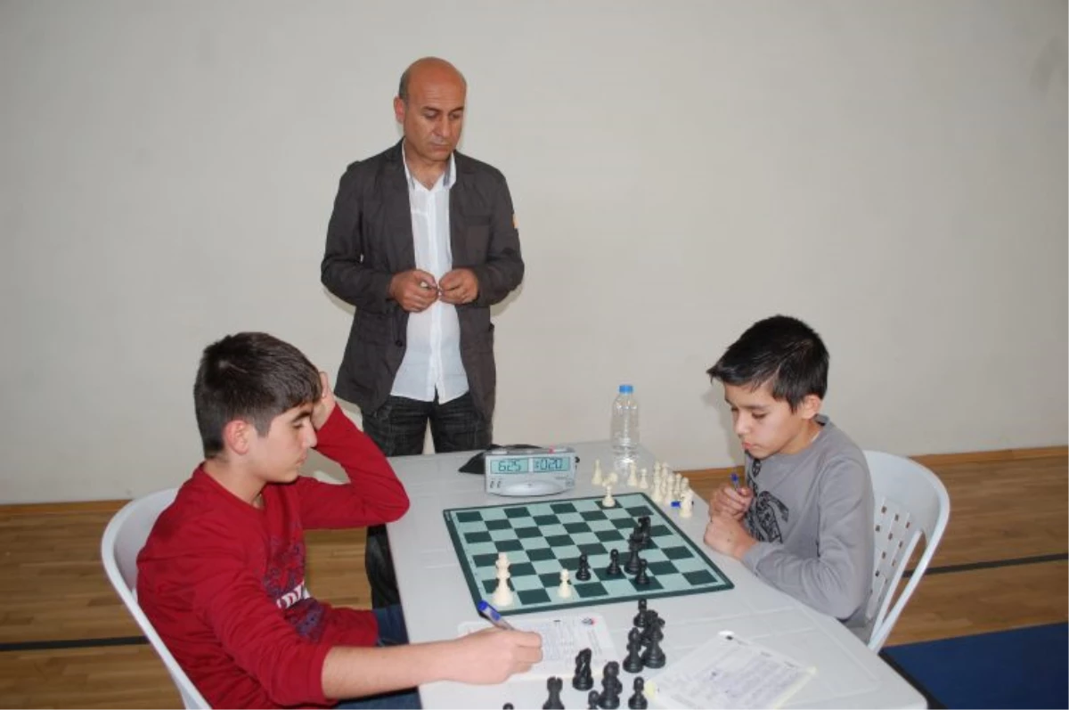 Ata\'yı Anma Satranç Turnuvası Tamamlandı