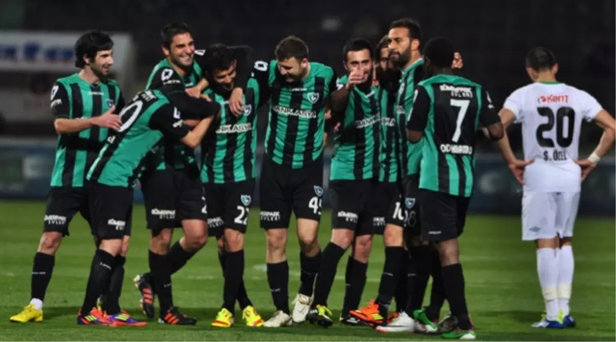 Denizlispor\'da Galibiyet Sevinci