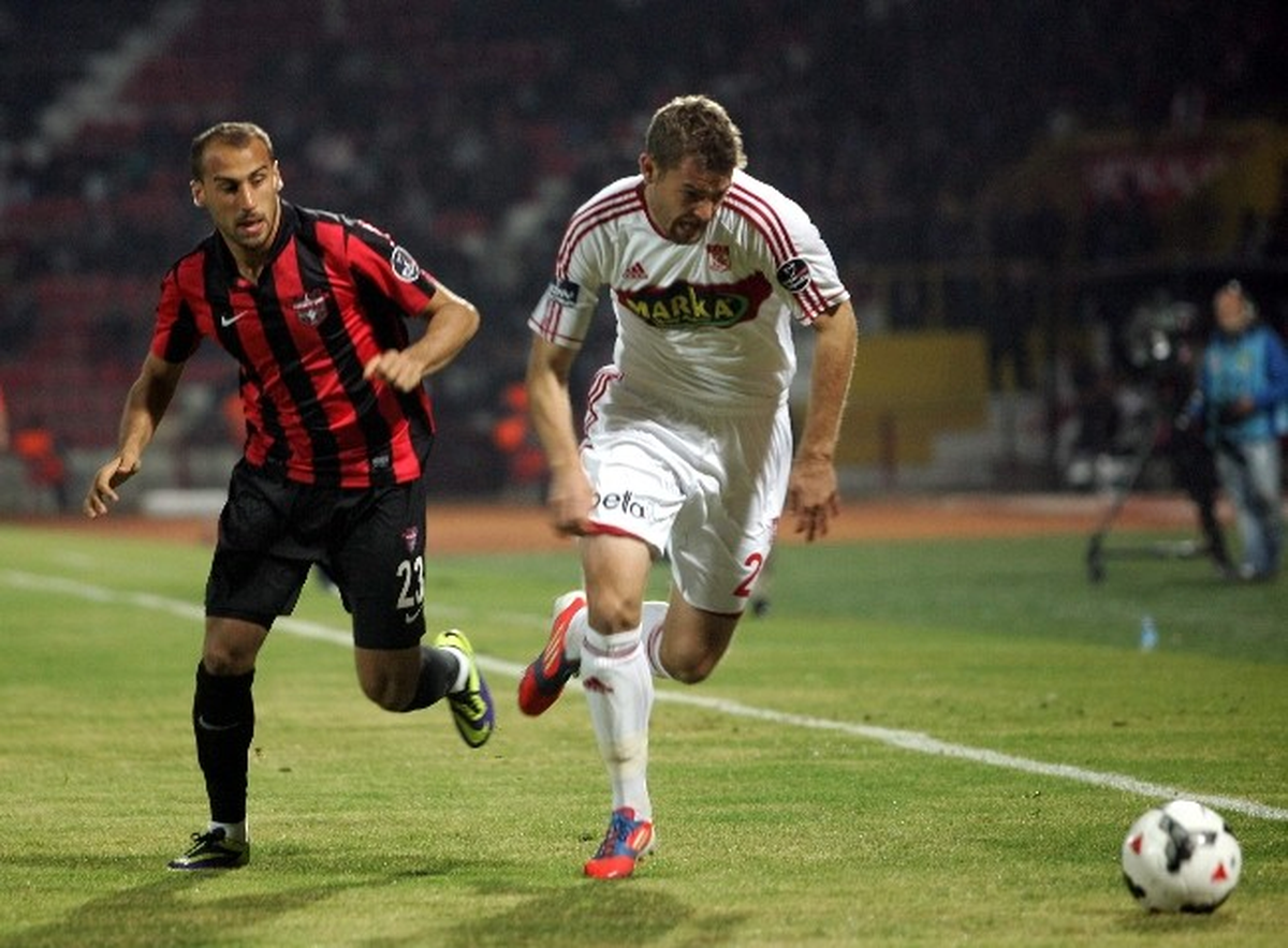 Gaziantepspor - Sivasspor Maçı 0-0 Devam Ediyor