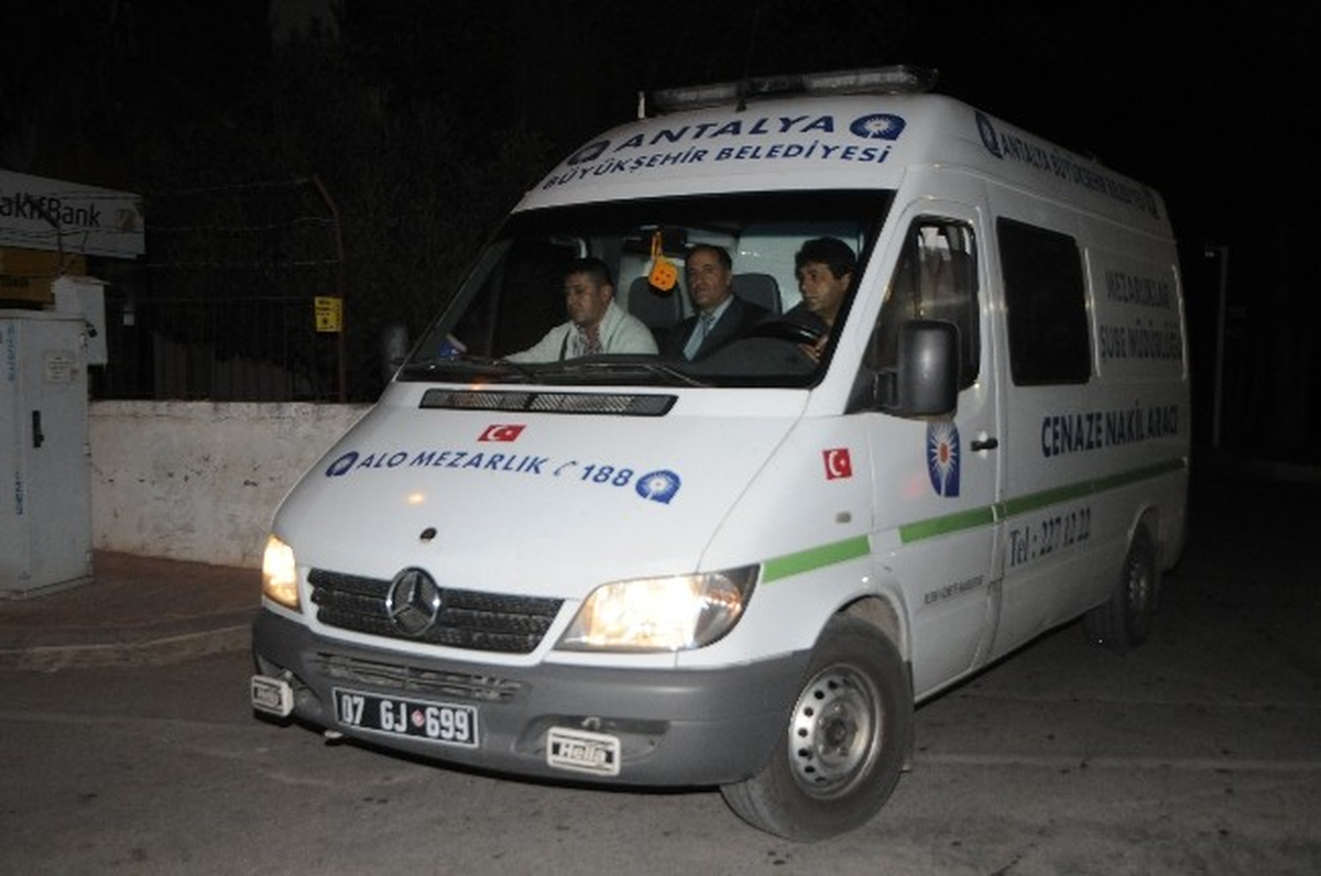 İl Emniyet Müdür Yardımcısı Evinde Ölü Bulundu