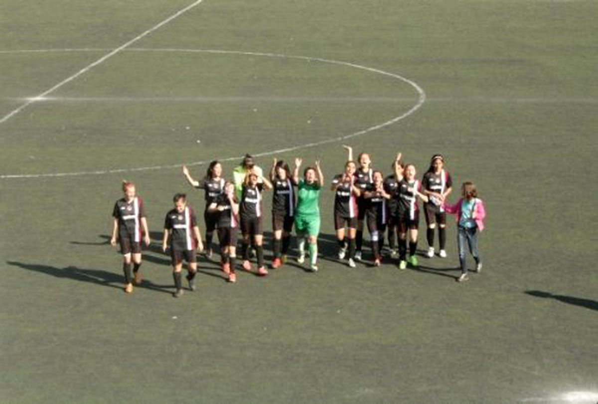 JCI Bordo Atletik Kızlarından Urfa\'ya 8 Gol