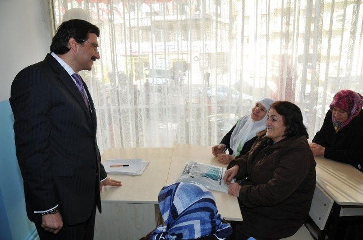Keçiören Belediyesi, Ailelere Seminer Veriyor