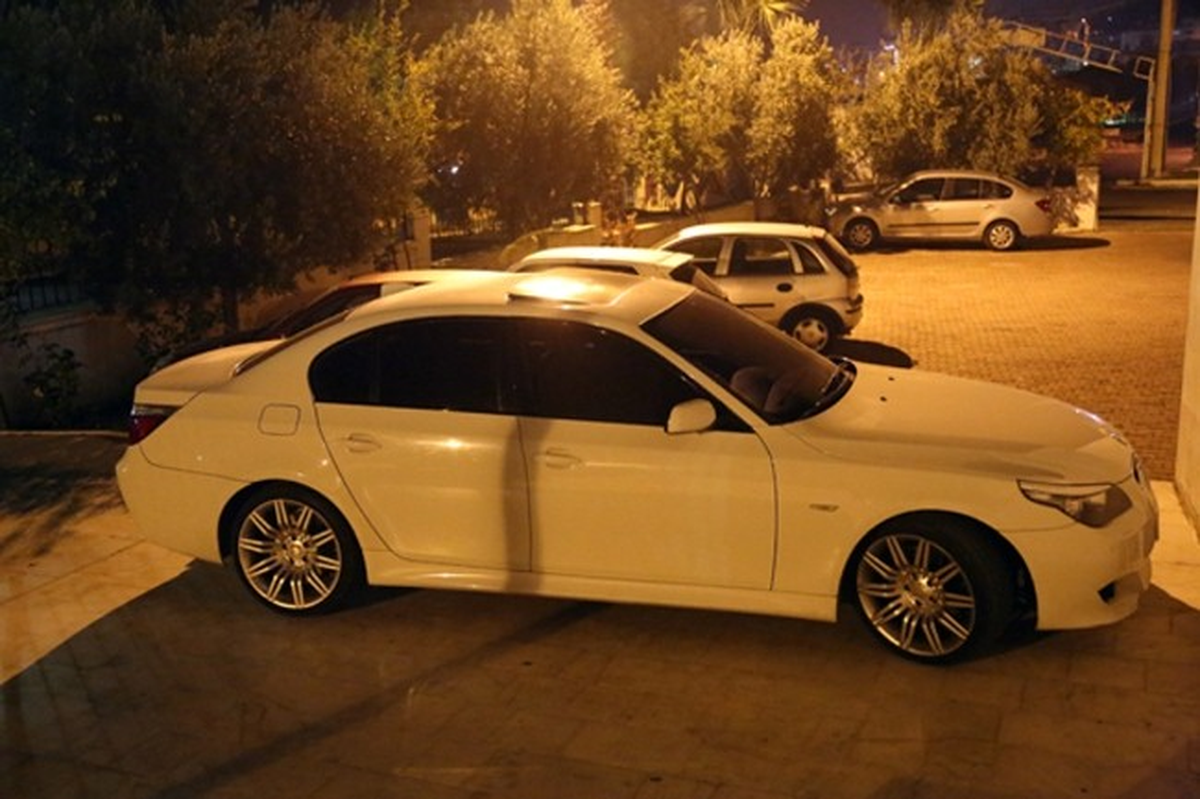Lüks Otomobille Hırsızlık İddiası
