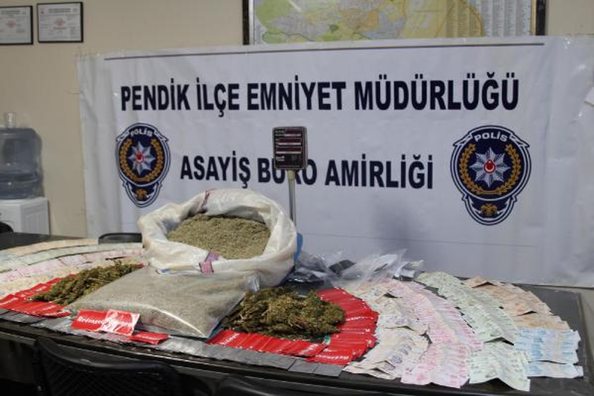 Mendil Paketi İçinde Uyuşturucu Satışı
