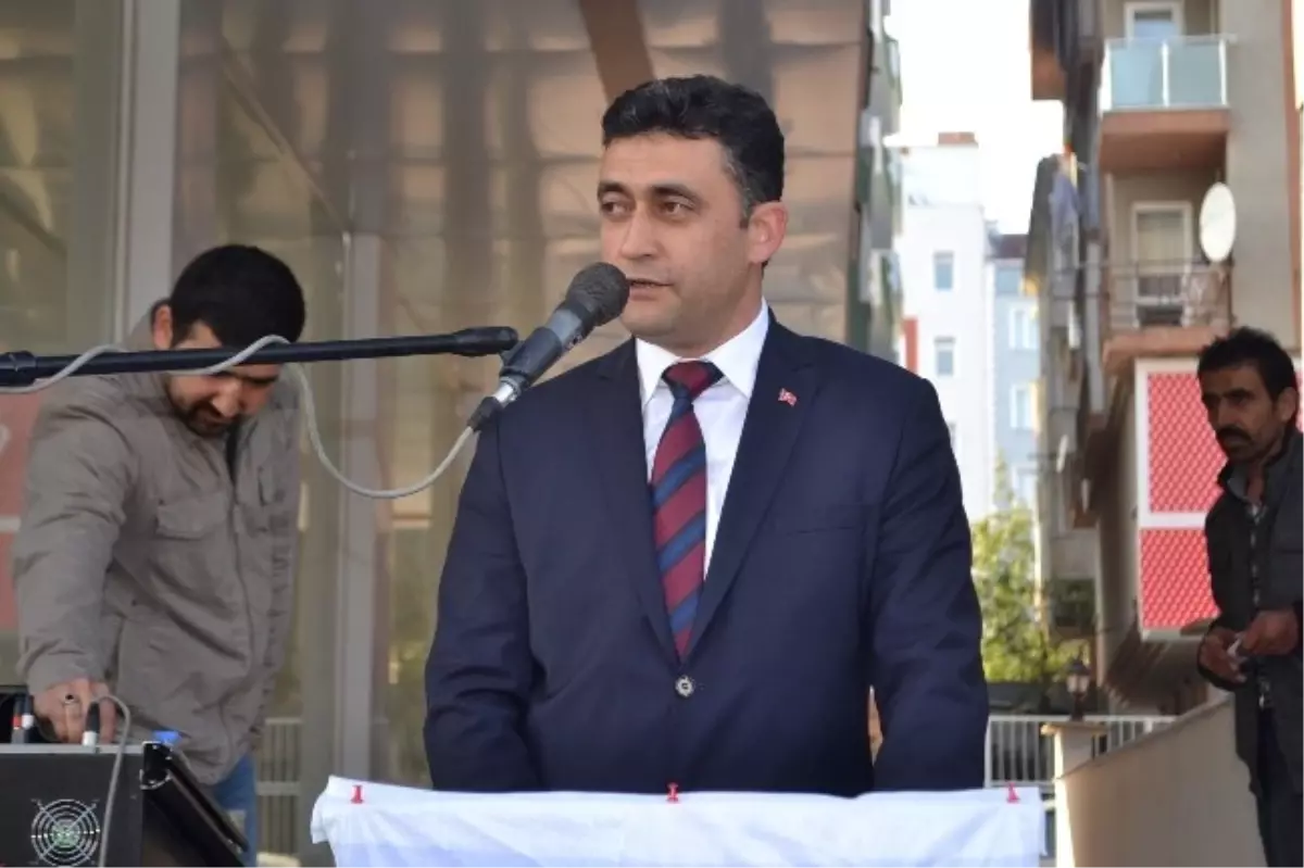 MHP\'li Temel, "Gönüllere Girmek İçin Buradayız"