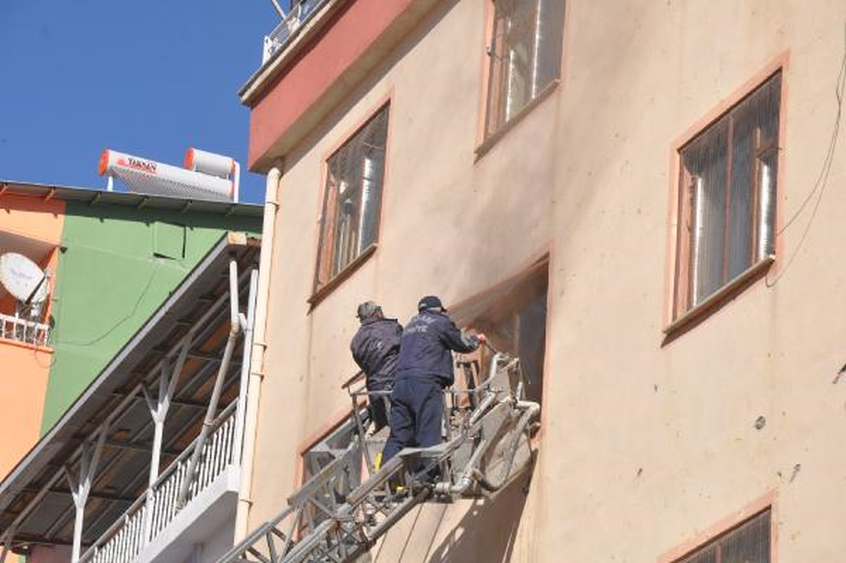 Öğrenci Pansiyonunda Yangın