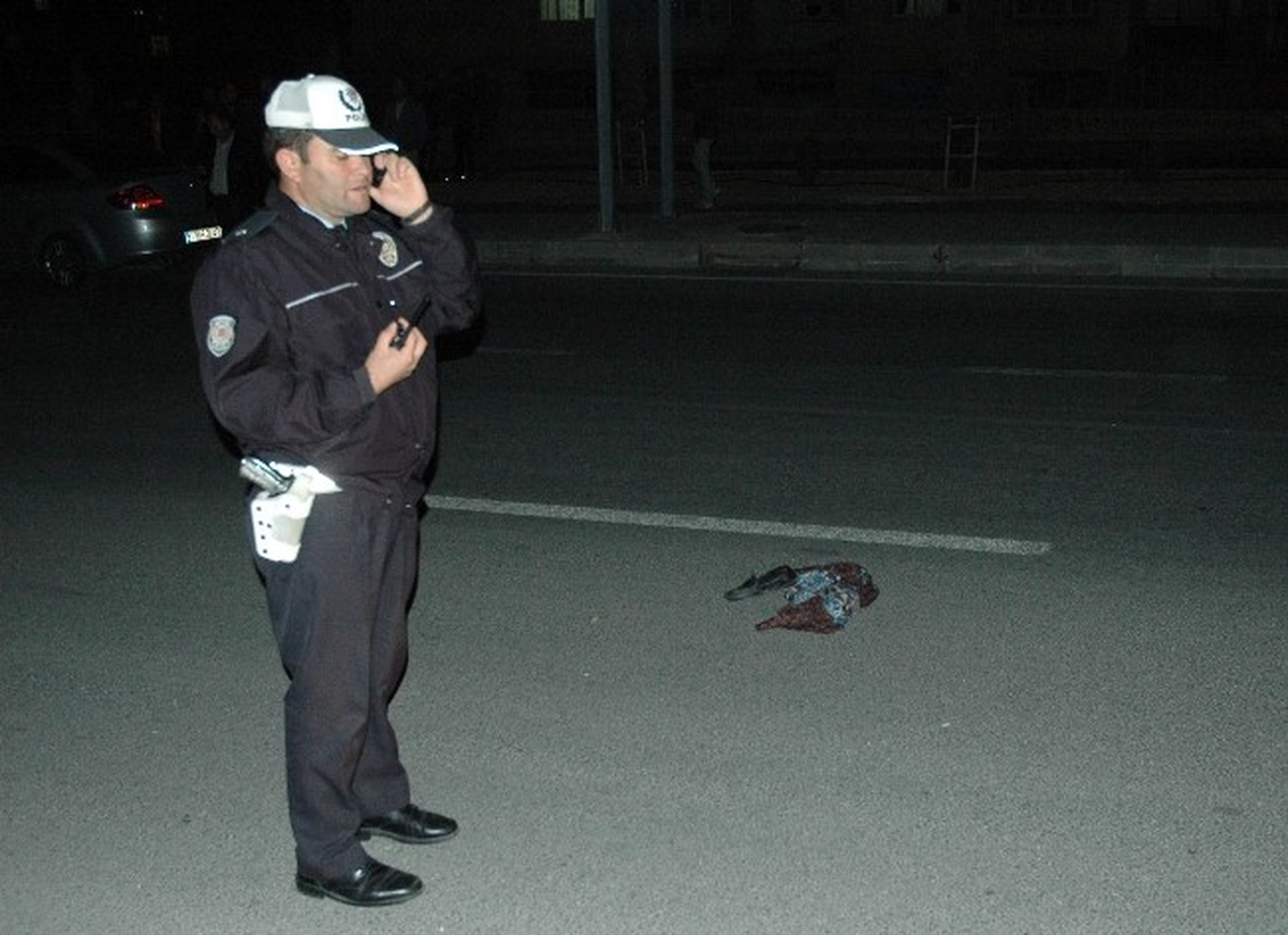 Polis Aracının Çarptığı Yaşlı Kadın Öldü