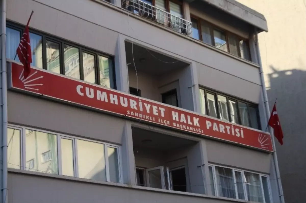 Sandıklı CHP Belediye Başkanı Adayını Belirlemek İçin Anket Yaptırıyor