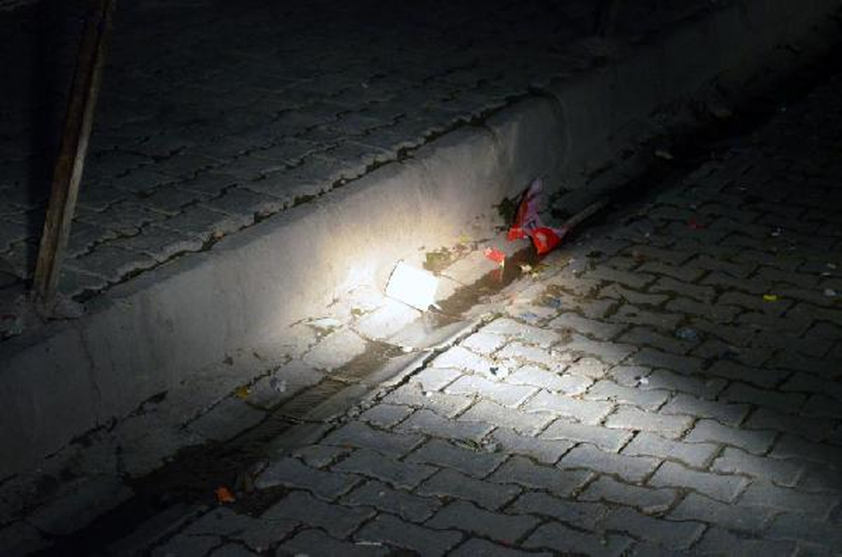 Silopi\'de Polise Atılan Bomba Patlamadı